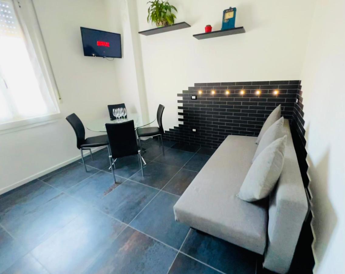 Blaxej, Nel Cuore Di Verona, Moderno Ed Elegante, 4 Posti Letto, Wi-Fi, Self Check In Exterior foto